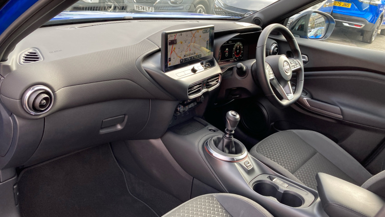 Nissan Juke 1.0 DiG-T N-Connecta 5dr Petrol Hatchback